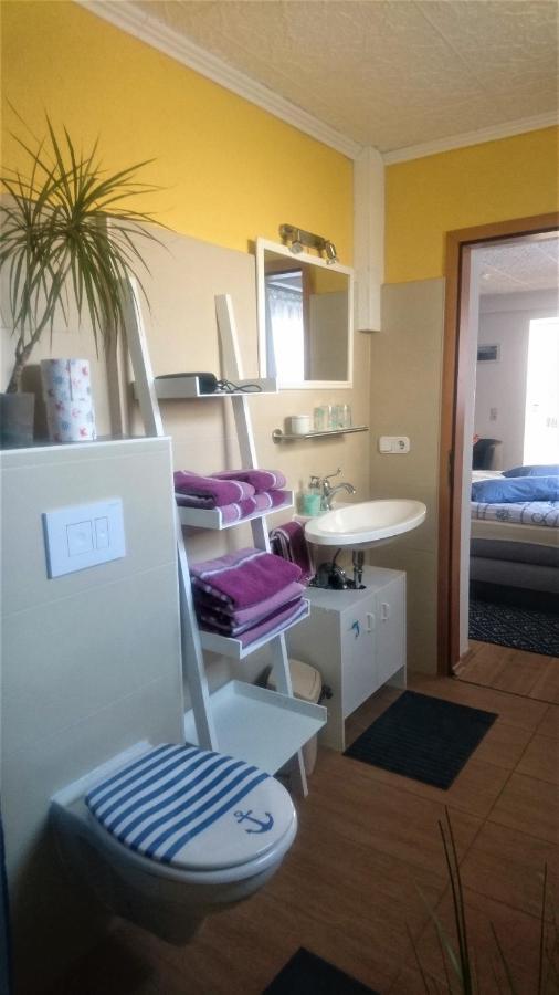 Ferienwohnung Neuensien Sellin  Екстериор снимка